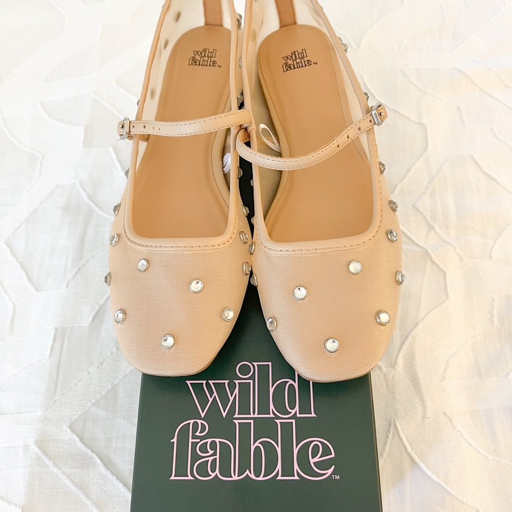 NWT Wild Fable Elsa Mary Jane Flats Mesh Beige with Rhinestone Jewels Size 6.5